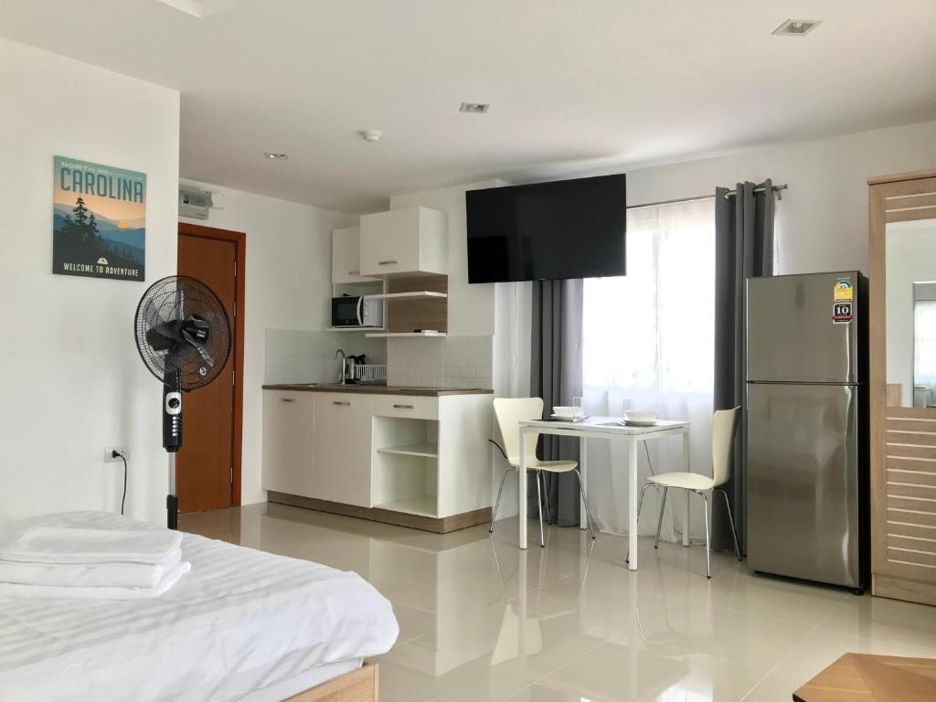 Студия в Triogems Condo